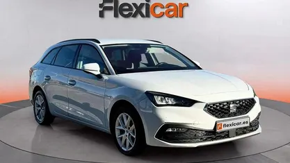 Usado Seat Leon Style 116 CV (85 kW) 2021 Blanco Utilitario