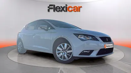 Usado Seat Leon Reference 110 CV (80 kW) 2016 Blanco Berlina