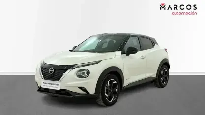 Usado Nissan Juke N-Connecta 143 CV (105 kW) 2024 Bitono (blanco y negro) negra SUV