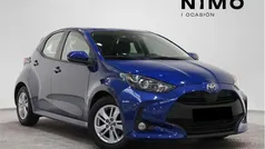 Azul Usado 2024 Toyota Yaris Hybrid Active Berlina | 22.000 € (Precio justo)