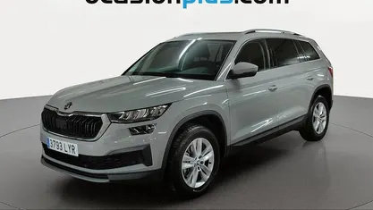 Gris Usado 2022 Skoda Kodiaq Ambition SUV | 25.355 € (Precio justo)