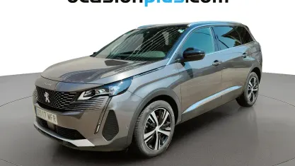 Usado Peugeot 5008 GT 130 CV (95 kW) 2023 Gris SUV