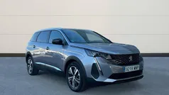 Gris / plata Usado 2024 Peugeot 5008 Active Monovolumen | 28.490 € (Super precio)