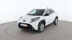 Blanco Usado 2024 Toyota Aygo Play Utilitario | 17.599 € (Precio justo)