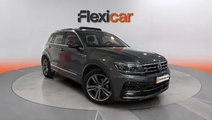 Usado VW Tiguan R-line 150 CV (110 kW) 2019 Gris SUV
