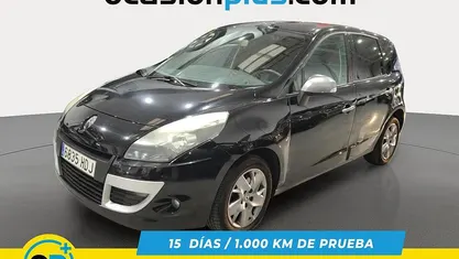 Usado Renault Scénic III 95 CV (69 kW) 2011 Monovolumen