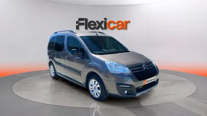 Usado Citroën Berlingo 120 CV (88 kW) 2018 Marrón Monovolumen