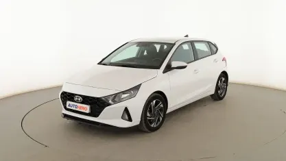 Usado Hyundai i20 101 CV (74 kW) 2022 Blanco Utilitario