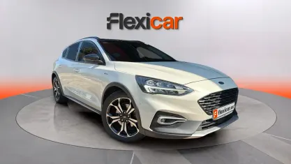 Usado Ford Focus Active 125 CV (91 kW) 2019 Beige Berlina