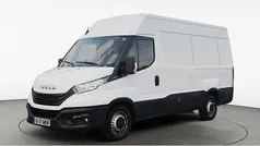 Blanco Usado 2023 Iveco Daily Familiar | 25.173 € (Buen precio)