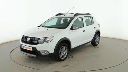 Käytetty Dacia Sandero Essentiel 90 HP (66 kW) 2020 Valkoinen Viistoperä