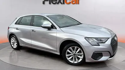 Usado Audi A3 Premium 110 CV (80 kW) 2023 Gris Berlina