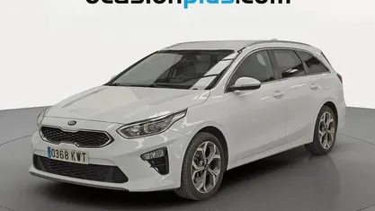 Używany Kia Ceed 115 KM (84 kW) 2019 Biały Hatchback