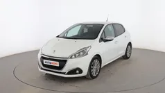 Blanco Usado 2017 Peugeot 208 Style Utilitario | 8099 € (Precio justo)