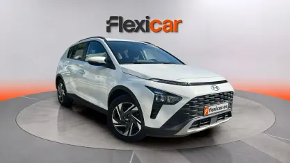 Usado Hyundai Bayon 84 CV (61 kW) 2021 Blanco SUV