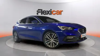Usado Seat Leon XCELLENCE 150 CV (110 kW) 2020 Azul Berlina