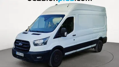 Usado Ford Transit Trend 130 CV (95 kW) 2022 Blanco Familiar