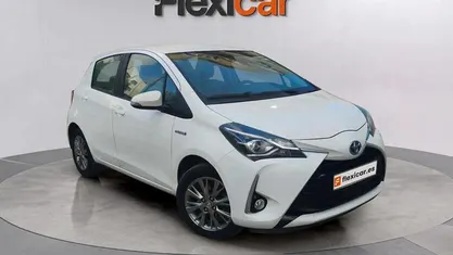 Usado 2020 Toyota Yaris Hybrid Active Utilitario | 13.290 € (Buen precio)