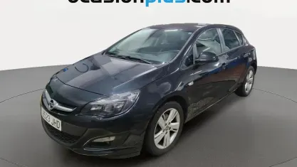 Używany Opel Astra Selective 165 KM (121 kW) 2015 Czarny Hatchback