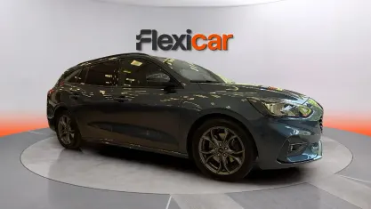 Usado Ford Focus ST-Line 125 CV (91 kW) 2019 Azul Familiar