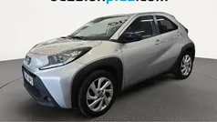Usado 2024 Toyota Aygo Play Utilitario | 13.537 € (Precio justo)