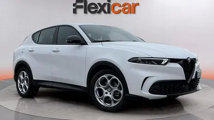 Blanco Usado 2023 Alfa Romeo Tonale Sprint SUV | 20.990 € (Precio justo)