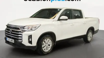 Usado SsangYong Musso 202 CV (148 kW) 2024 Blanco Pickup/Camioneta