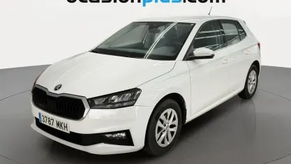 Usado Skoda Fabia Ambition 95 CV (69 kW) 2023 Blanco Utilitario