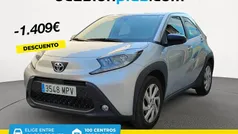 Usado 2024 Toyota Aygo Play Utilitario | 15.500 € (Precio justo)
