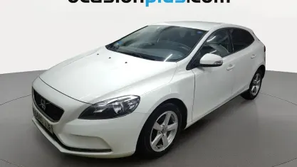 Usado Volvo V40 Kinetic 120 CV (88 kW) 2015 Blanco Utilitario