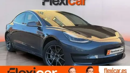 Usado Tesla Model 3 RWD 199 kW (271 CV) 2019 Gris Berlina