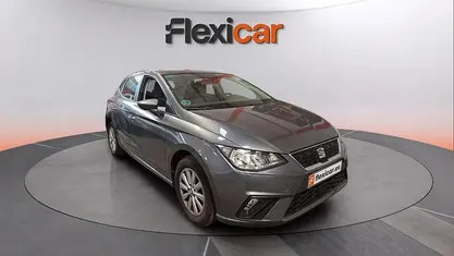 Usado Seat Ibiza Reference 75 CV (55 kW) 2018 Gris Utilitario