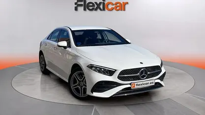 Usado Mercedes A200 163 CV (119 kW) 2019 Blanco Berlina