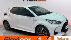 Blanco Usado 2021 Toyota Yaris Hybrid Active Berlina | 17.990 € (Precio justo)