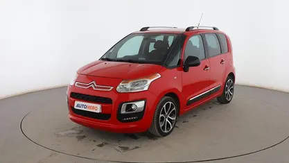 Usado Citroën C3 Picasso Feel 100 CV (73 kW) 2017 Rojo Monovolumen