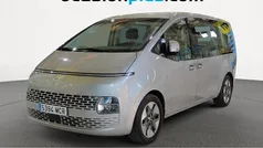 Gris plata Usado 2022 Hyundai Staria Van | 32.446 € (Buen precio)