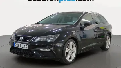 Usado Seat Leon FR 130 CV (95 kW) 2020 Negro Monovolumen