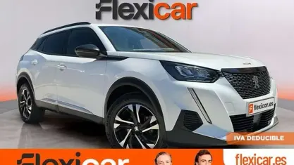Usado Peugeot 2008 Allure 131 CV (96 kW) 2022 Blanco SUV