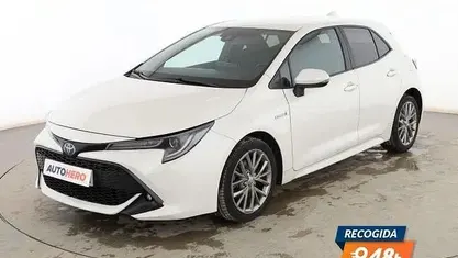 Begagnad Toyota Corolla 125 HK (91 kW) 2019 Vit Sedan