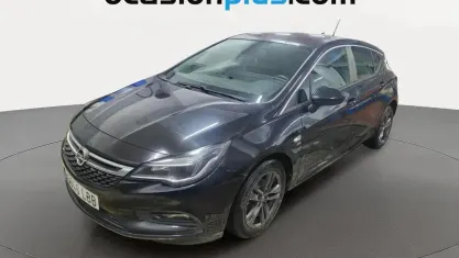 Usado Opel Astra S 110 CV (80 kW) 2019 Negro Utilitario