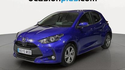 Usado Toyota Yaris Hybrid Active 116 CV (85 kW) 2024 Azul Utilitario
