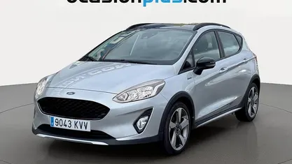 Usado Ford Fiesta Active 101 CV (74 kW) 2019 Gris plata Utilitario