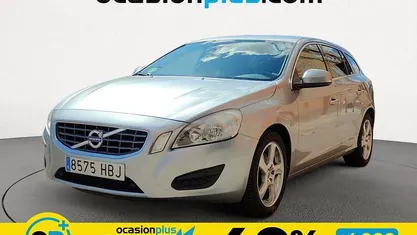 Usado Volvo V60 Momentum 163 CV (119 kW) 2011 Familiar