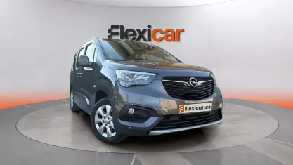 Usado Opel Combo Innovation 130 CV (95 kW) 2019 Gris Monovolumen