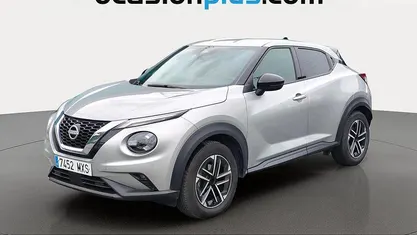Usado Nissan Juke N-Connecta 114 CV (83 kW) 2025 Gris plata SUV