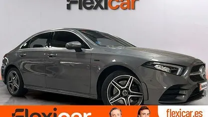 Usado Mercedes A250 218 CV (160 kW) 2021 Gris Berlina