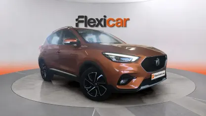 Usado MG ZS Comfort 106 CV (77 kW) 2023 Naranja SUV
