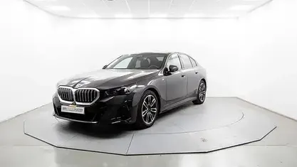 Usado BMW 520 Comfort Edition 197 HP (144 kW) 2025 Sedan