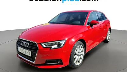Usado Audi A3 Sportback Design 116 CV (85 kW) 2018 Rojo Utilitario