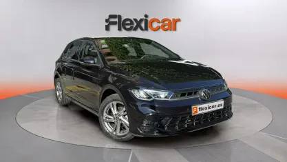 Usado VW Polo Life 95 CV (69 kW) 2022 Negro Utilitario